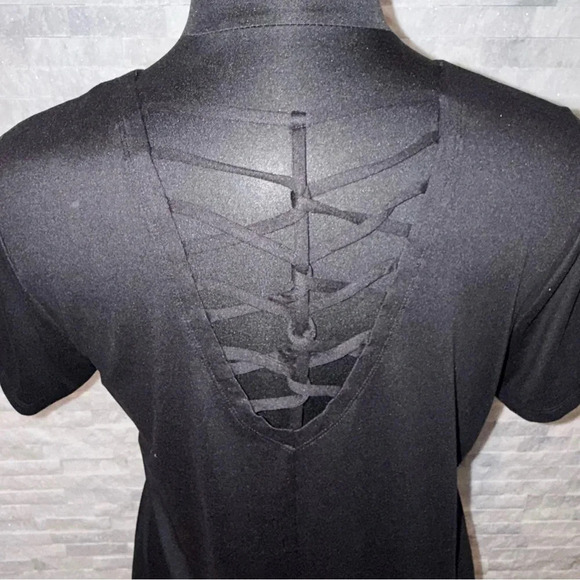 LANE BRYANT LIVI V-Neck Recycled Soft Macrame-Back Tee 18/20 - Picture 8 of 16